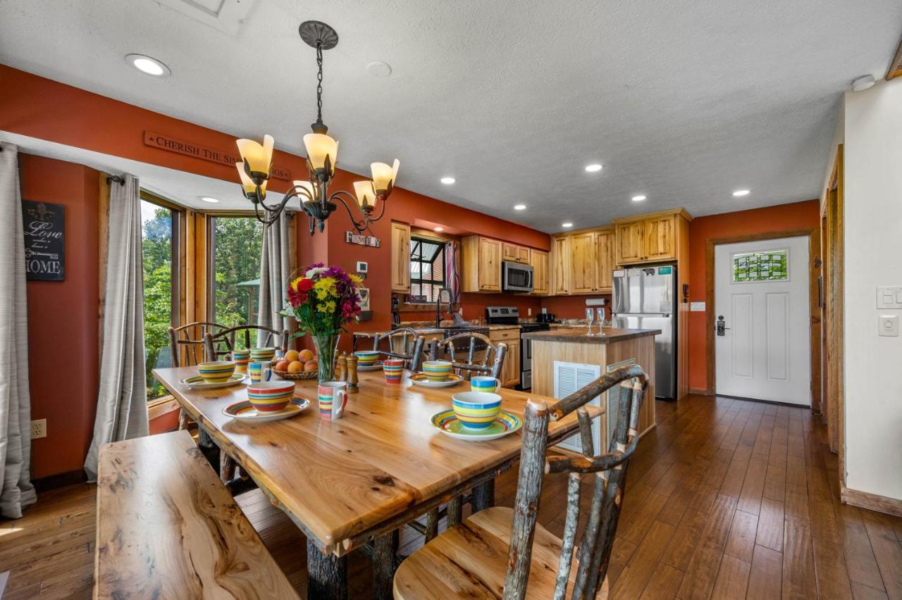 Twinflower Summit - Incredible Views, Pet Friendly! * Gatlinburg