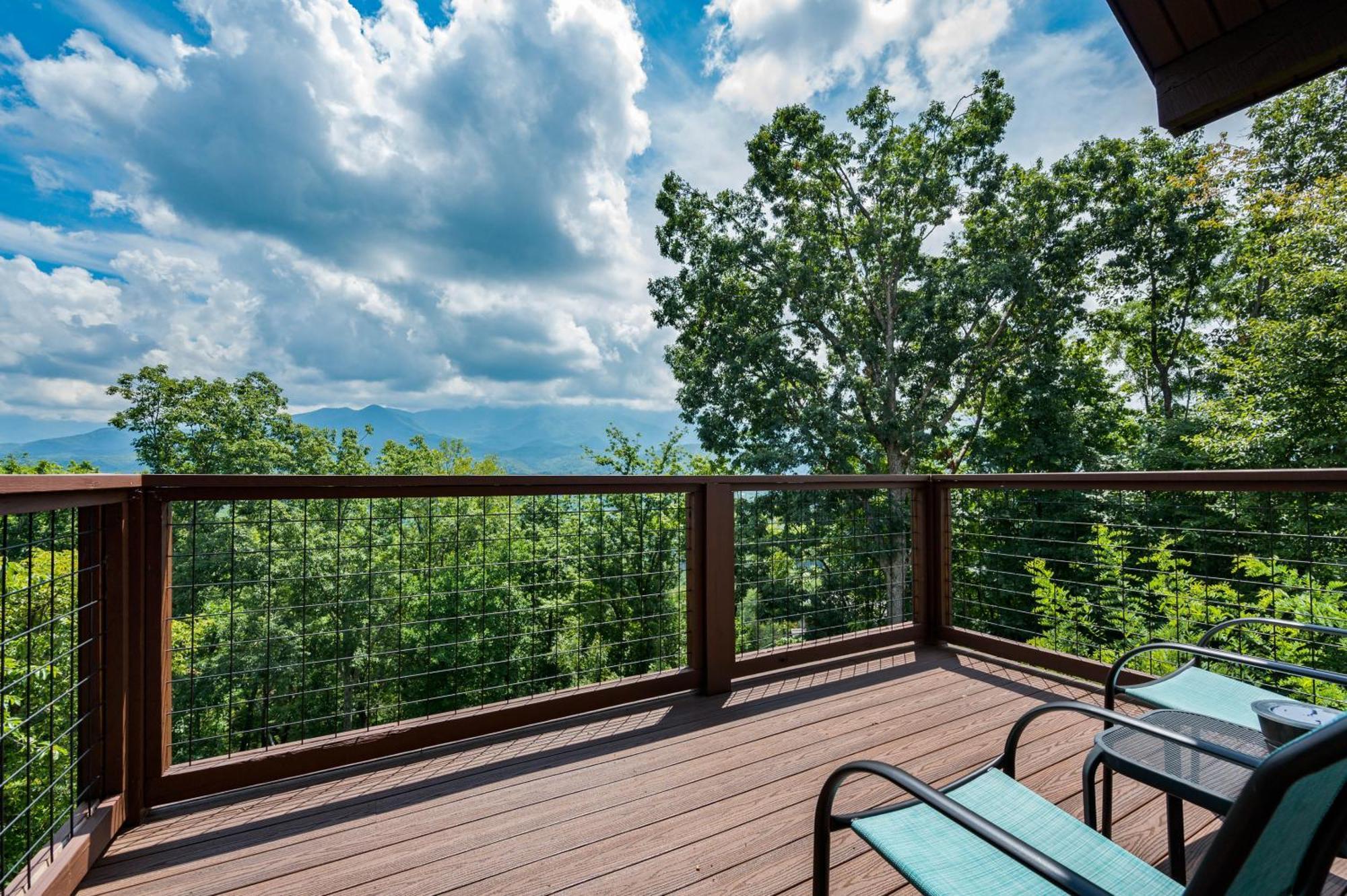 Twinflower Summit - Incredible Views, Pet Friendly! Holiday home Gatlinburg
